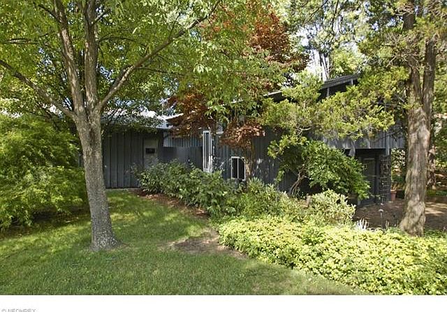 1st image of 22575 Hilliard Blvd