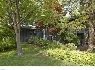 22575 Hilliard Blvd, Rocky River, OH