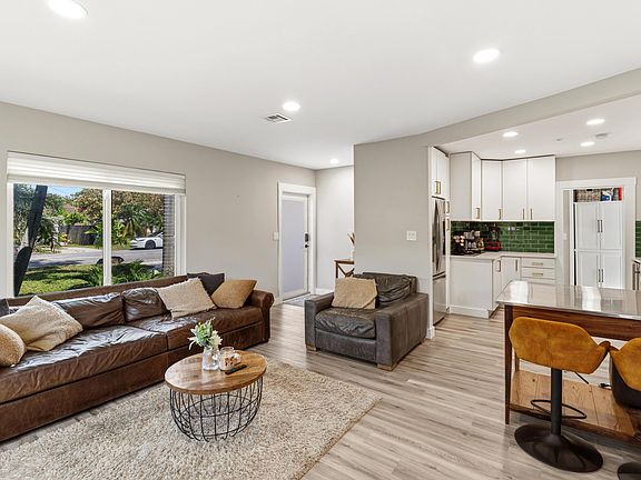 5th image of 1636 NE 17th Terrace