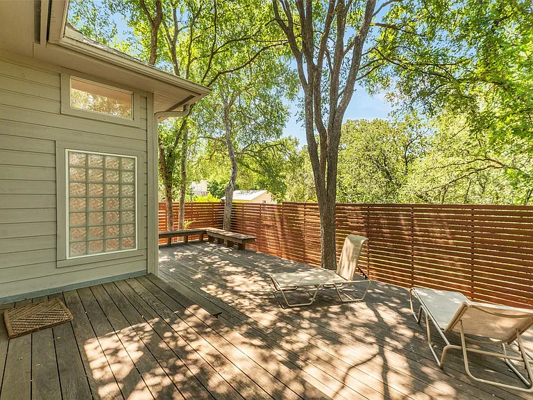 1621 Maggie Mayes St — Photo 30