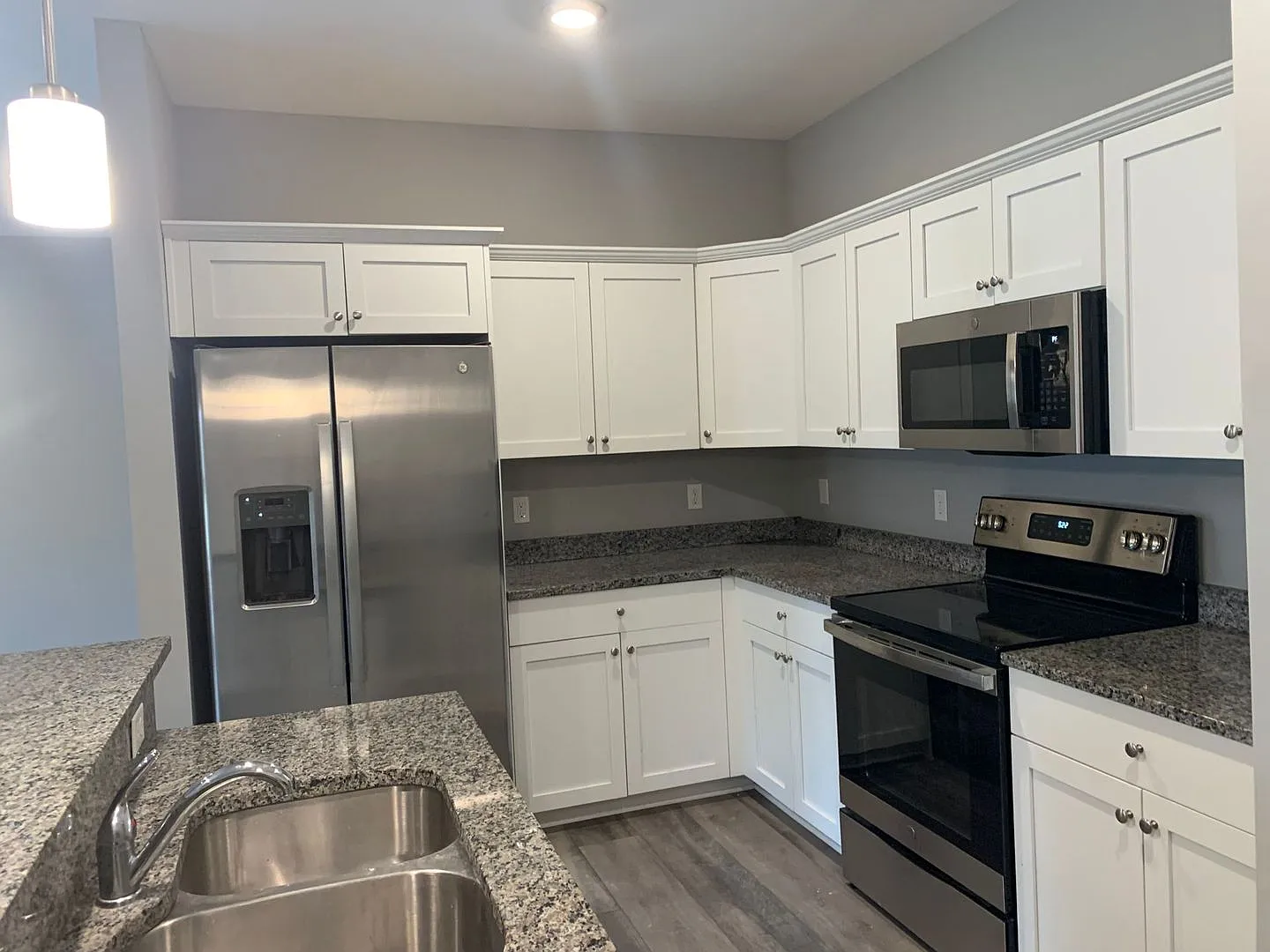 Shelby Pointe Village — Photo 1