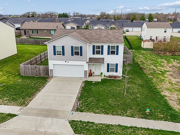 2nd image of 360 Hillside Dr
