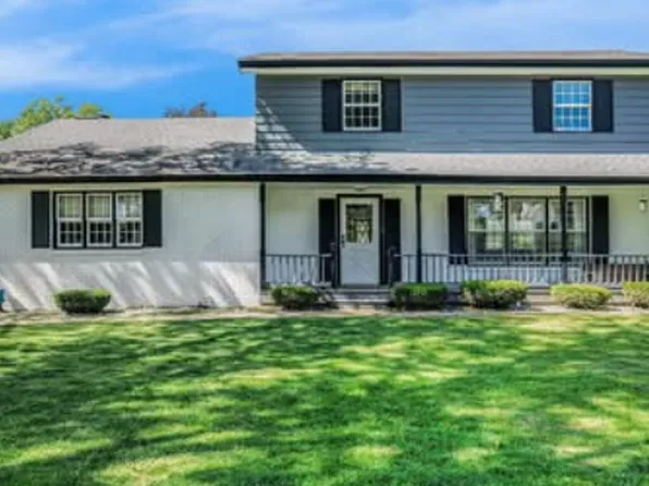 23337 Shorelane Ct, Elkhart, IN 46514