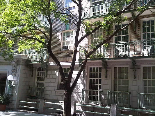 Rented by Owner | media 22