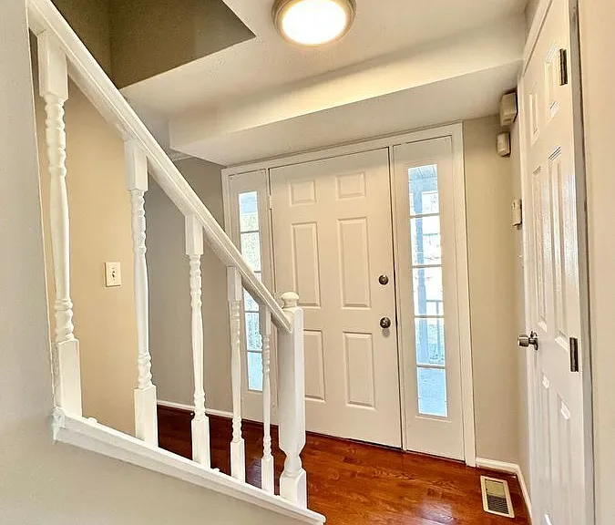 7649 Fallswood Way — Photo 5