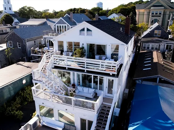 265 Commercial St, Provincetown, MA 02657