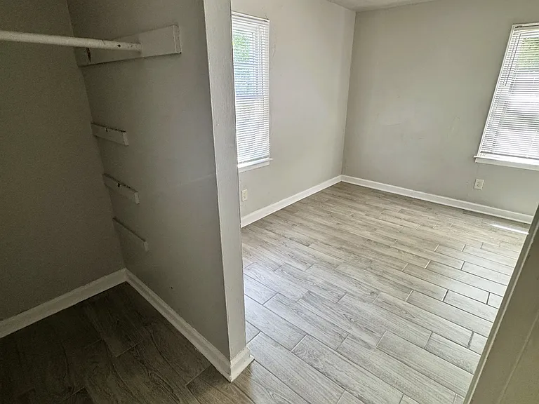4374 Deborah Ave — Photo 8