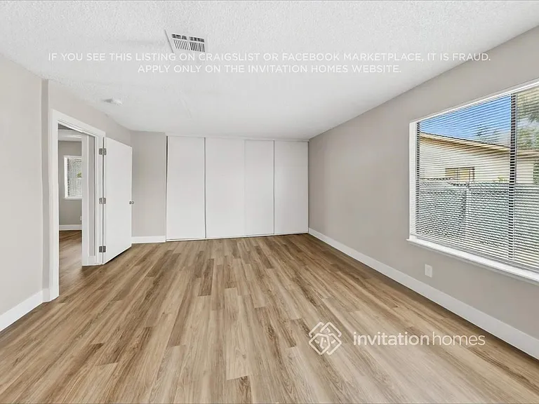 2509 Buckthorn Cir — Photo 10
