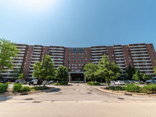 21 Kristin Dr UNIT 805, Schaumburg, IL 60195