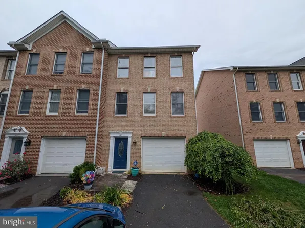 547 Pangborn Blvd, Hagerstown, MD 21742