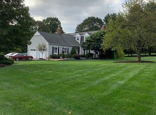 9 Edna Horn Dr, Stockton, NJ 08559