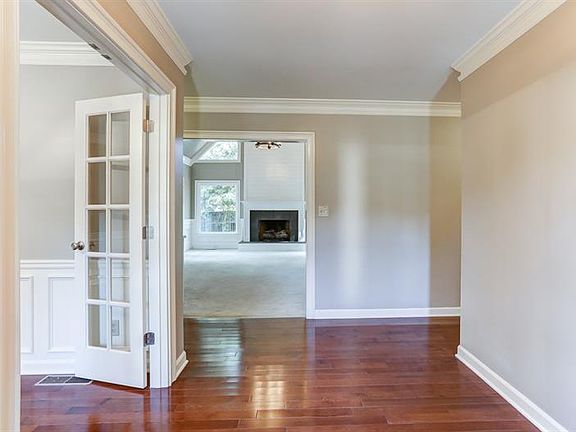 3rd image of 2620 Shadow Pine Dr