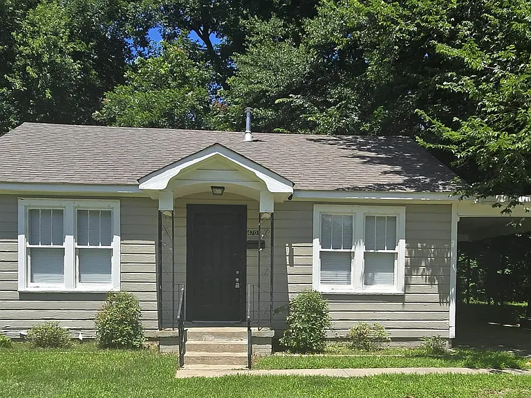 4701 Atkins St — Photo 16