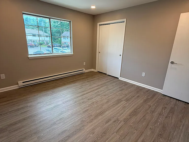 388 Perkins Ave #2-6 — Photo 9