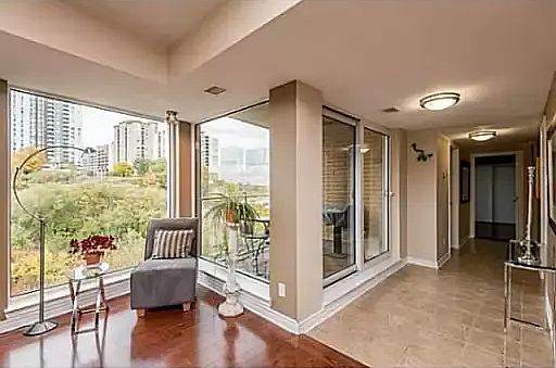 3rd image of 250 Lett St #402