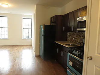 Rented by Rennit Inc.