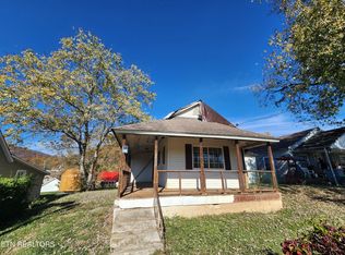 709 E Ash St, La Follette, TN 37766