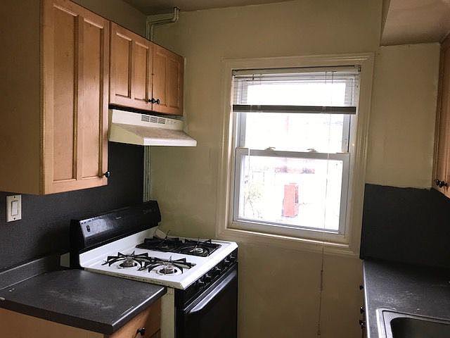 1st image of 21617 115th Ct