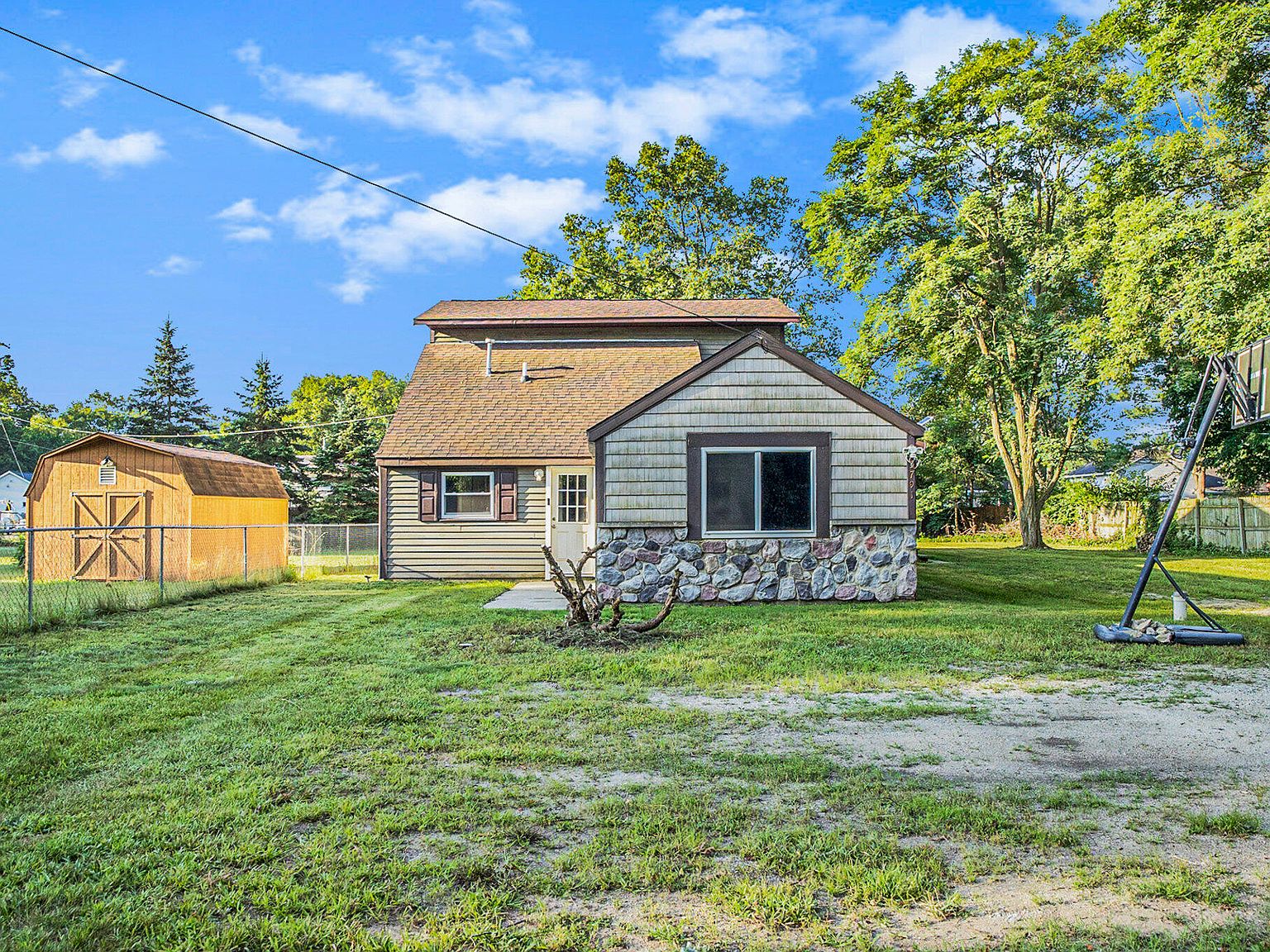 5791 Hall Rd, Muskegon, MI 49442 MLS 24037391 Zillow