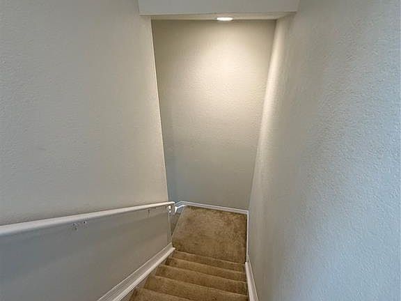 3rd image of 2532 Grand Central Pkwy APT 3