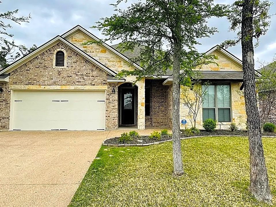 1st image of 4270 Hollow Stone Dr #1