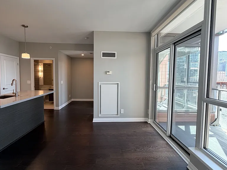 8 Mercer St #2107 — Photo 22