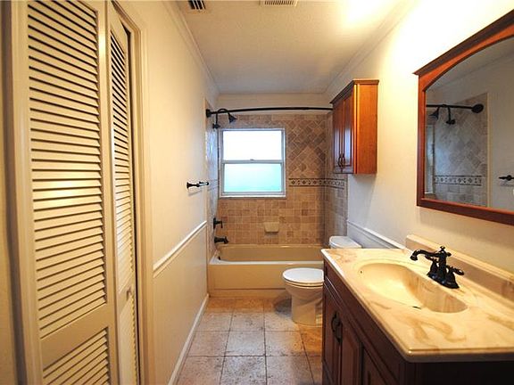 5th image of 3715 Harrogate Dr