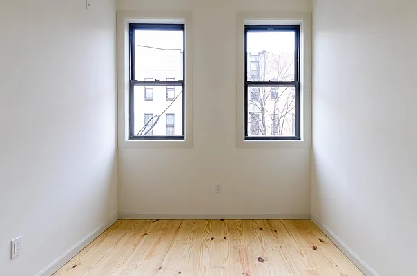 Rented by Nooklyn NYC LLC | media 18