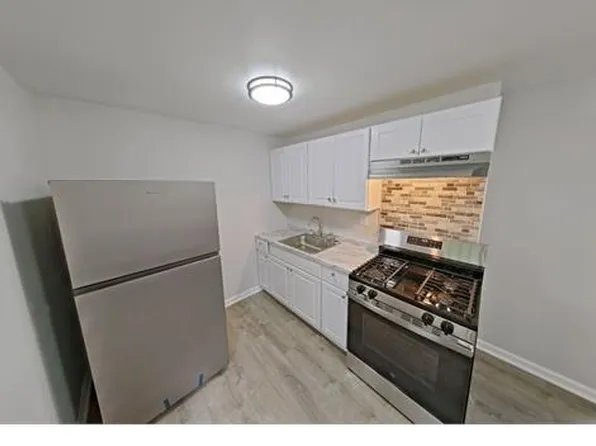868 E Locust Ave, Philadelphia, PA 19138
