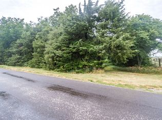 W Washington St, Maroa, IL 61756