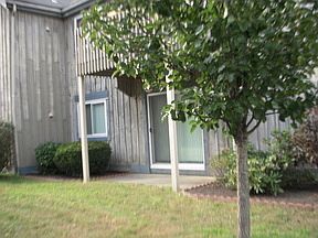 2nd image of 75 Sterling St
