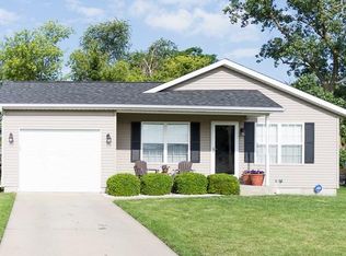 2210 Prospect St, South Bend, IN 46613