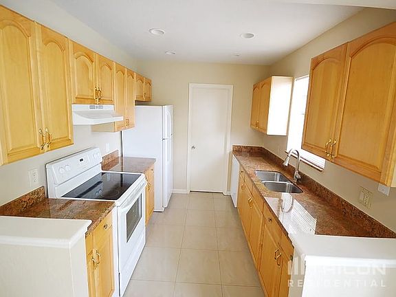 2nd image of 4296 Violet Cir