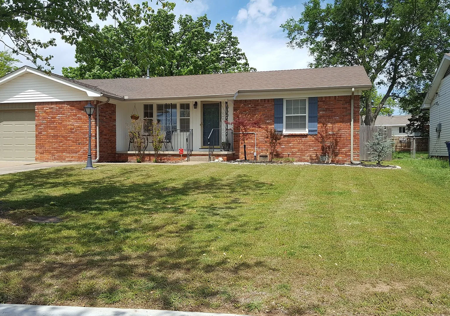 Make this wonderful home your new place — Photo 1
