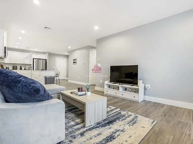 245 Bussey St #303 — Photo 19