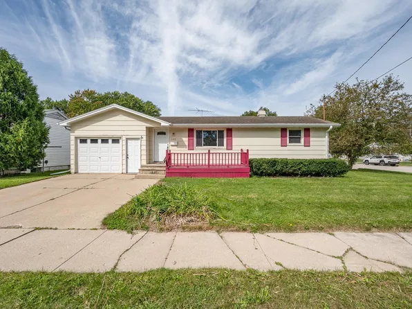 1104 Suydam St, Green Bay, WI 54301
