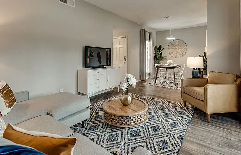 Summers Landing Apartments — Photo 1