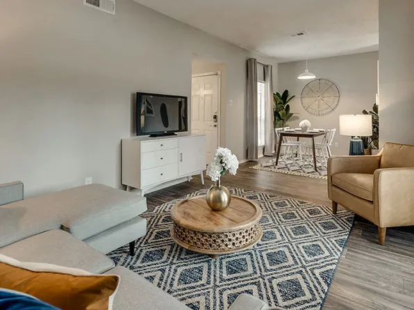 Summers Landing Apartments