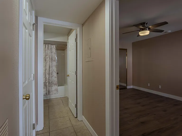 7570 W Flamingo Rd #131 — Photo 12
