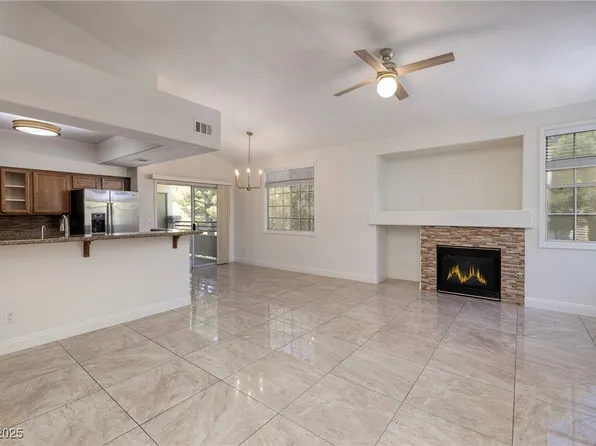1705 King James St Unit 203, Las Vegas, NV 89144