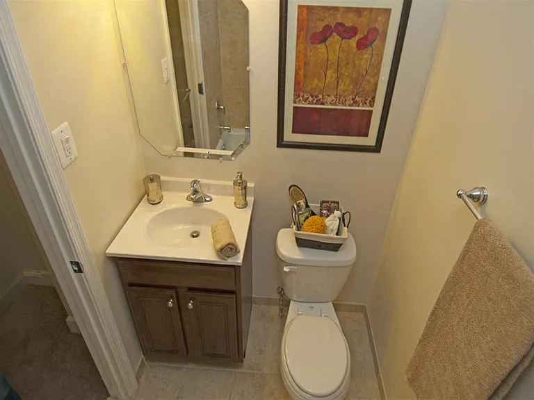 Parke Crescent — Photo 14