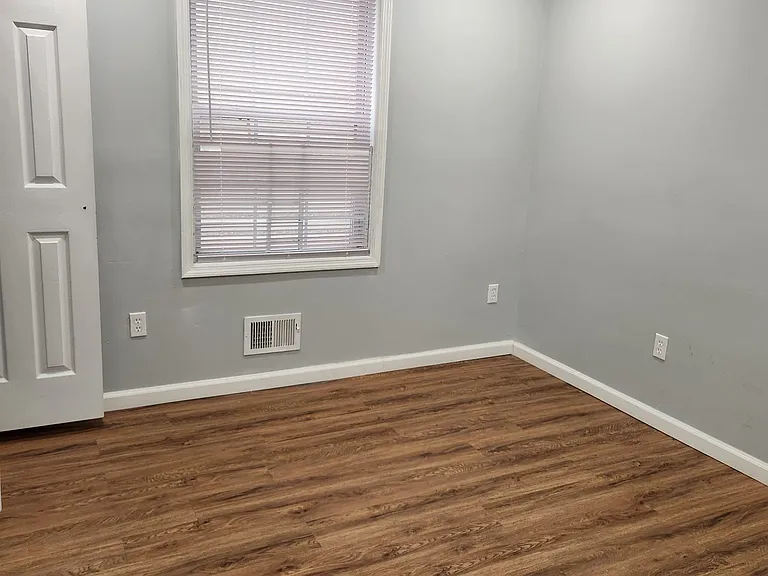 275 Garside St #1 — Photo 8