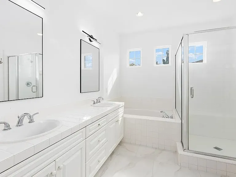 2738 Carriagedale Row — Photo 25