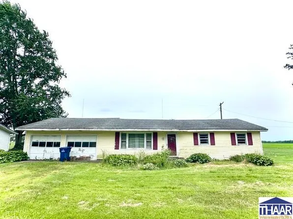 11457 N Westwood Dr, Farmersburg, IN 47850