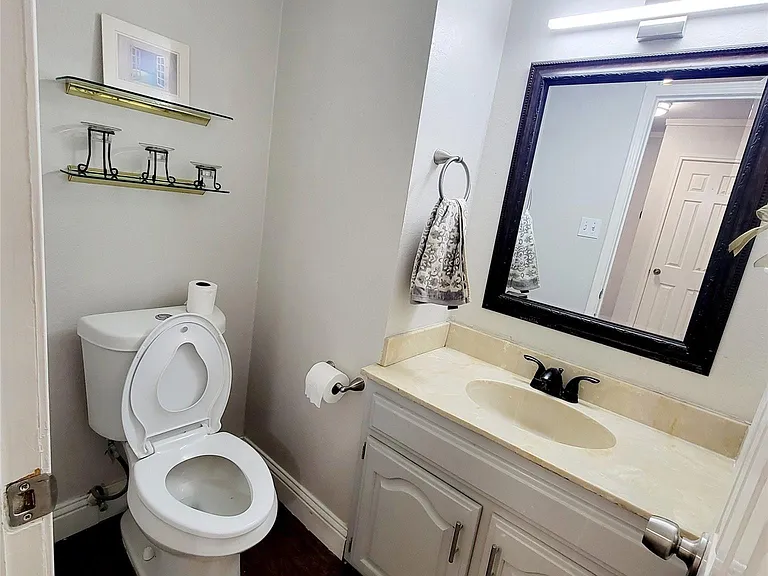 230 McCarley Pl — Photo 20