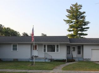 404 W McConnell St, Oxford, IN 47971