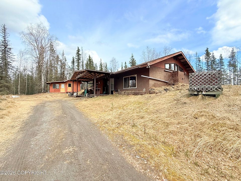 1st image of 38350 Evergreen Dr
