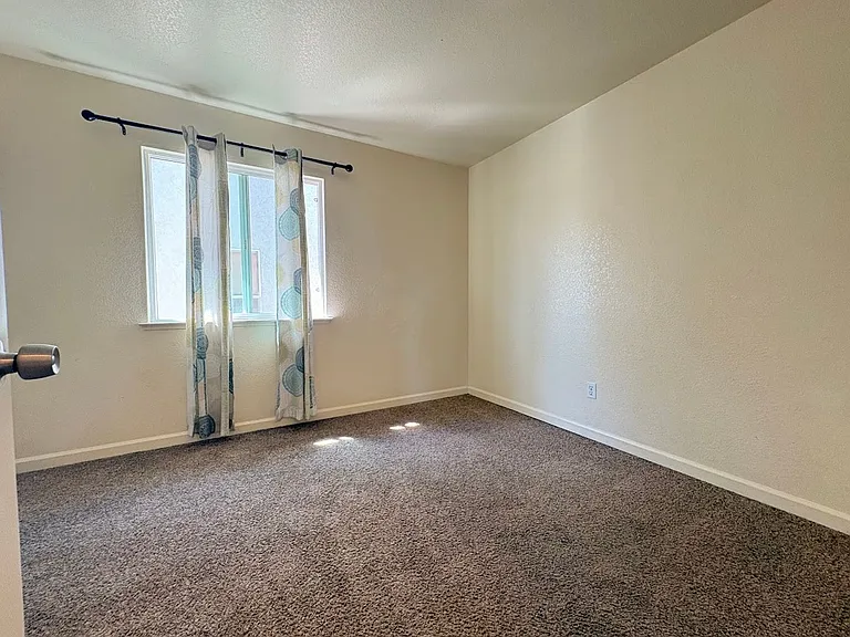 4003 Ews Woods Blvd — Photo 20