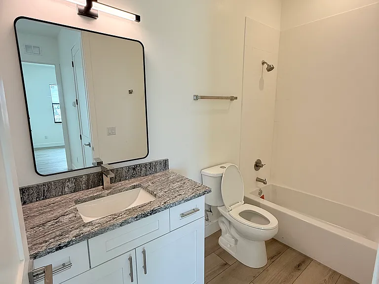The Flats at Deep Creek — Photo 10