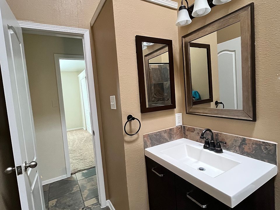 1st image of 13257 Kestrel Ave